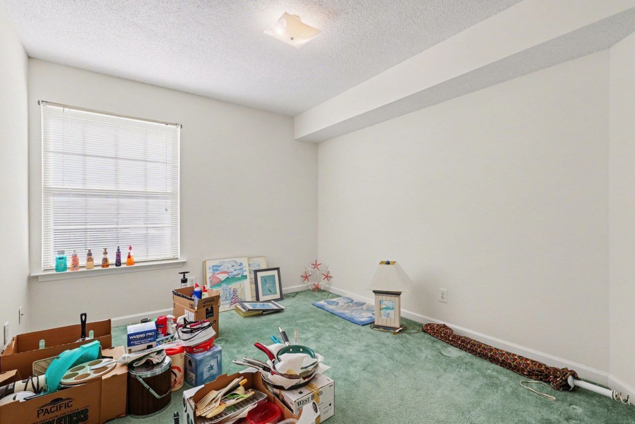 2268 Clearwater Dr. Photo 22