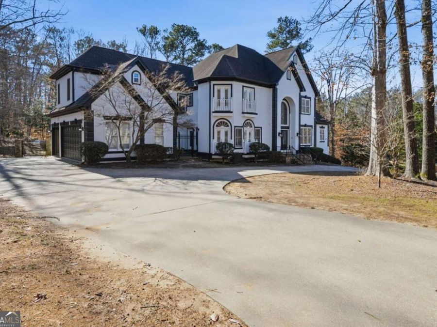 Property Image 4