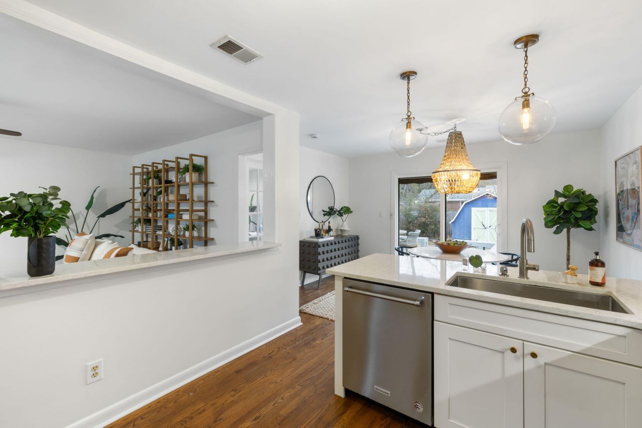 1520 Birthright Street Photo 9