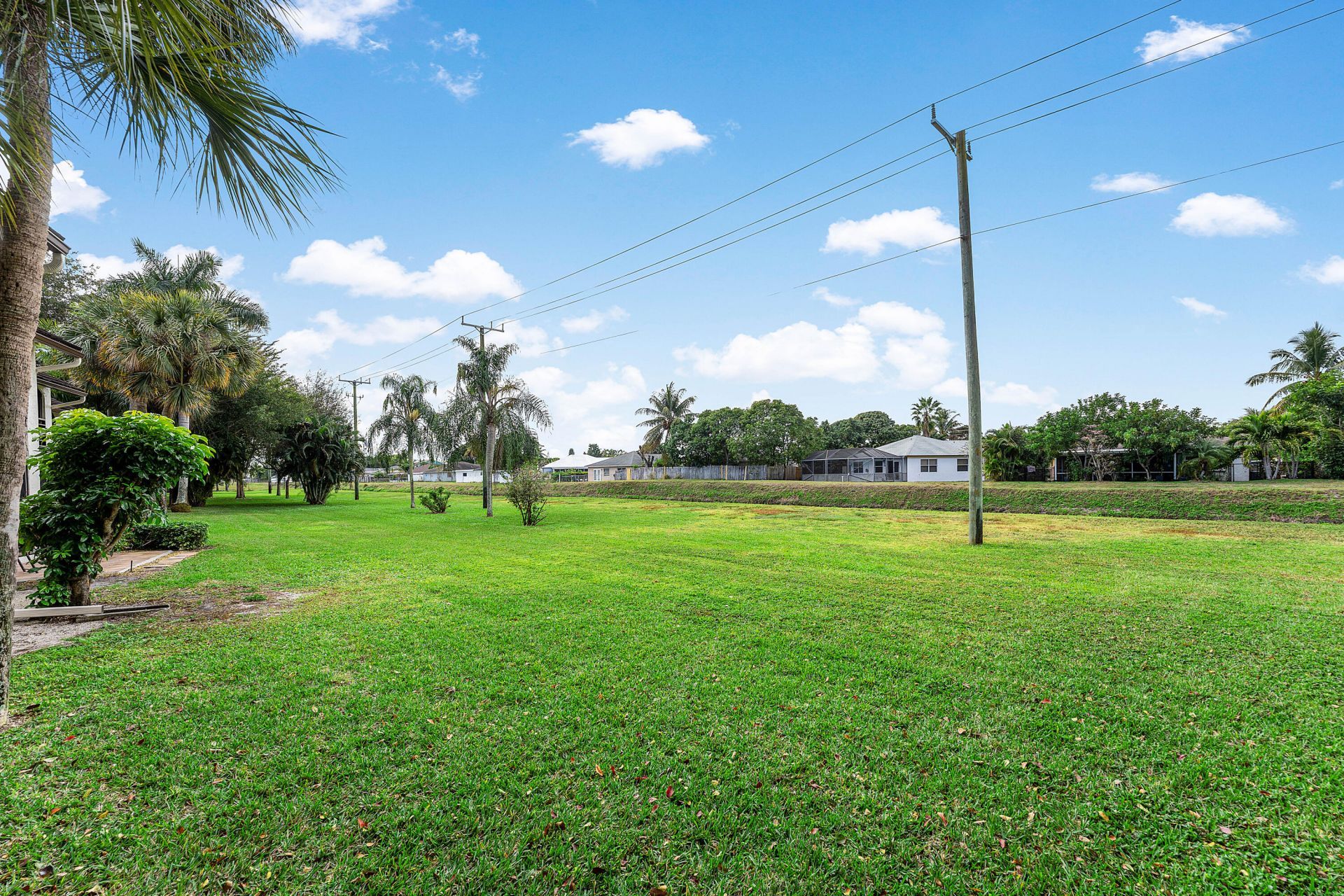 10155 Mangrove Drive, Unit 204, Boynton Beach, FL 33437 Photo