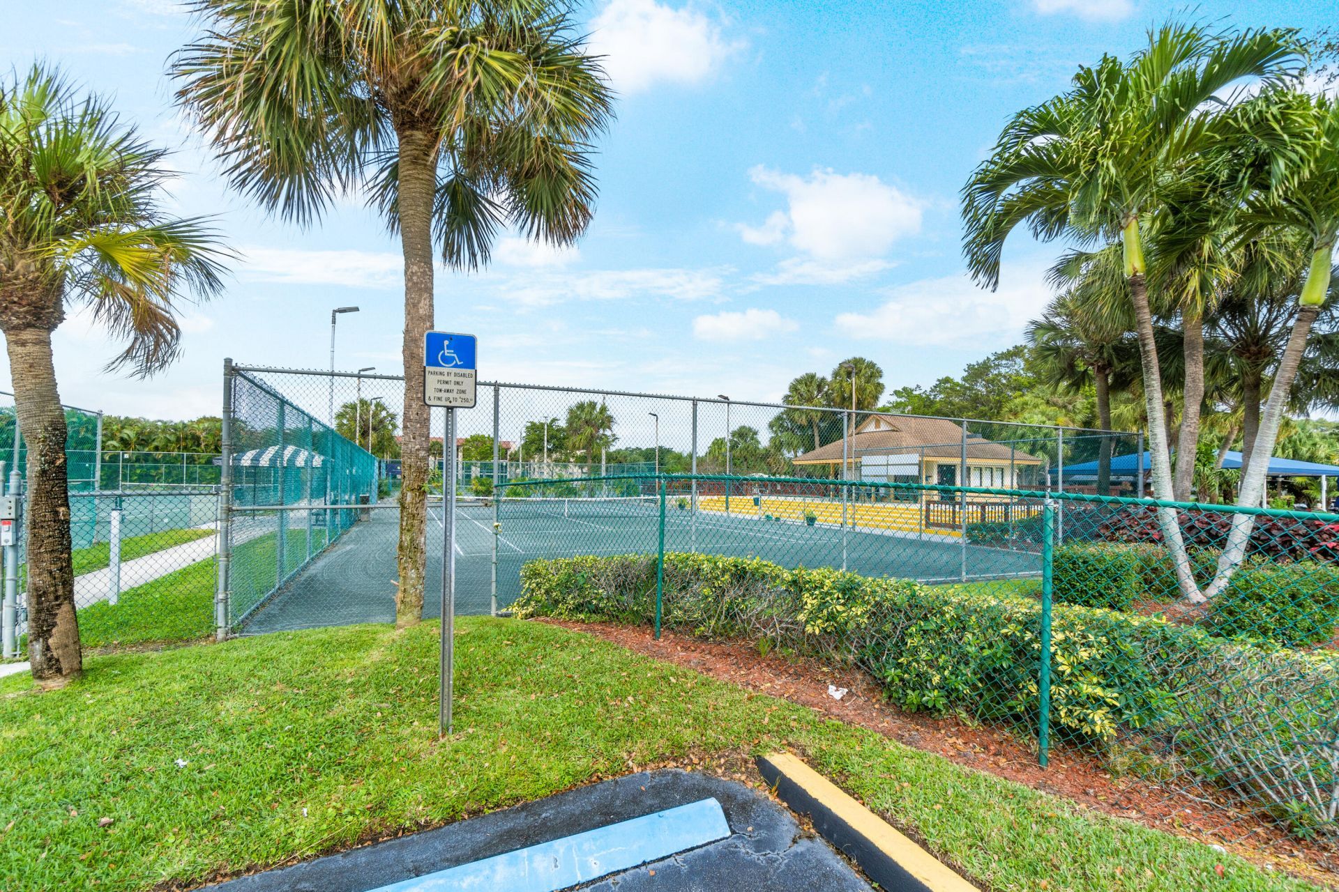 10155 Mangrove Drive, Unit 204, Boynton Beach, FL 33437 Photo