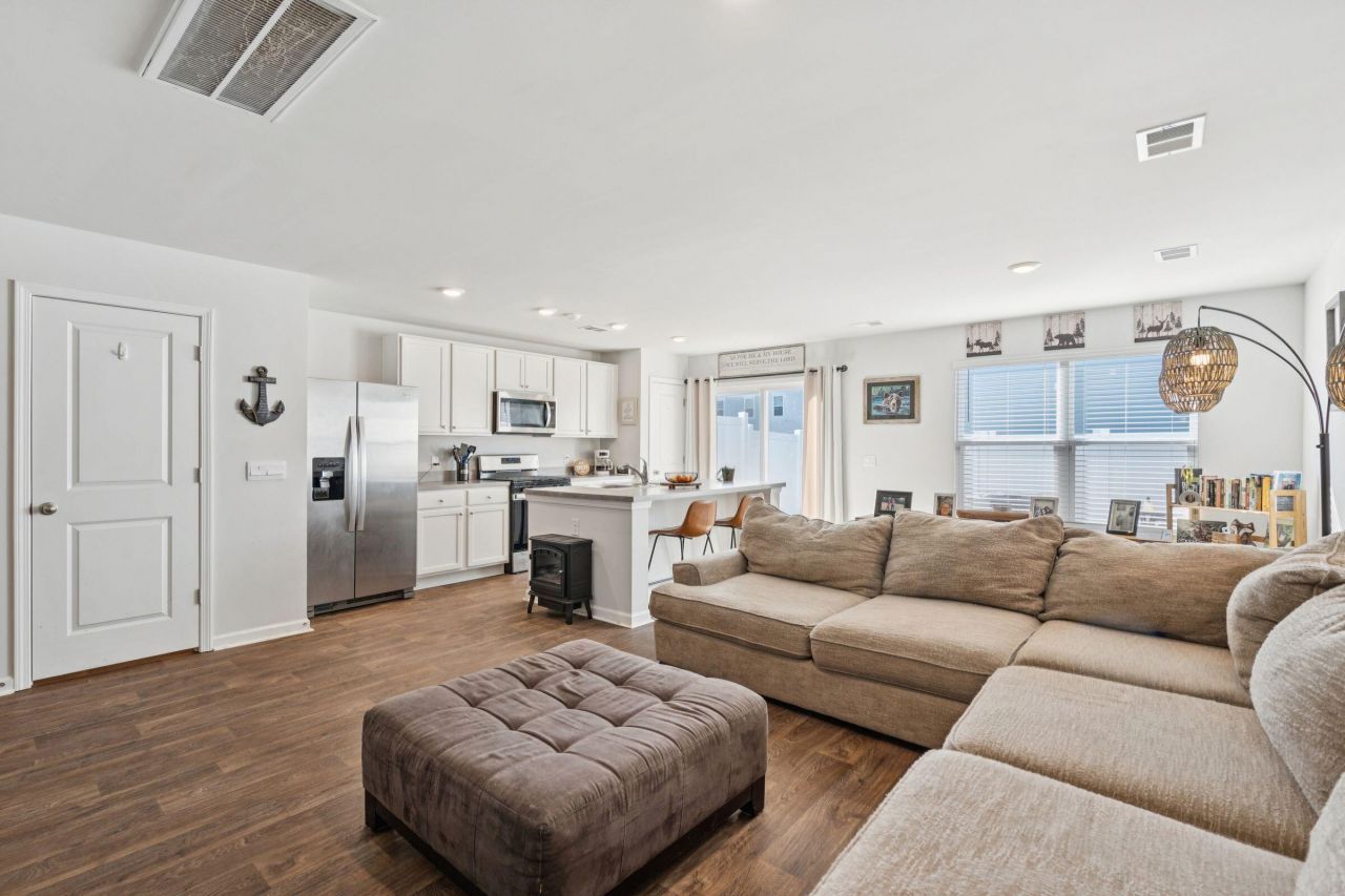 134 Orchid Bloom Circle Photo 11