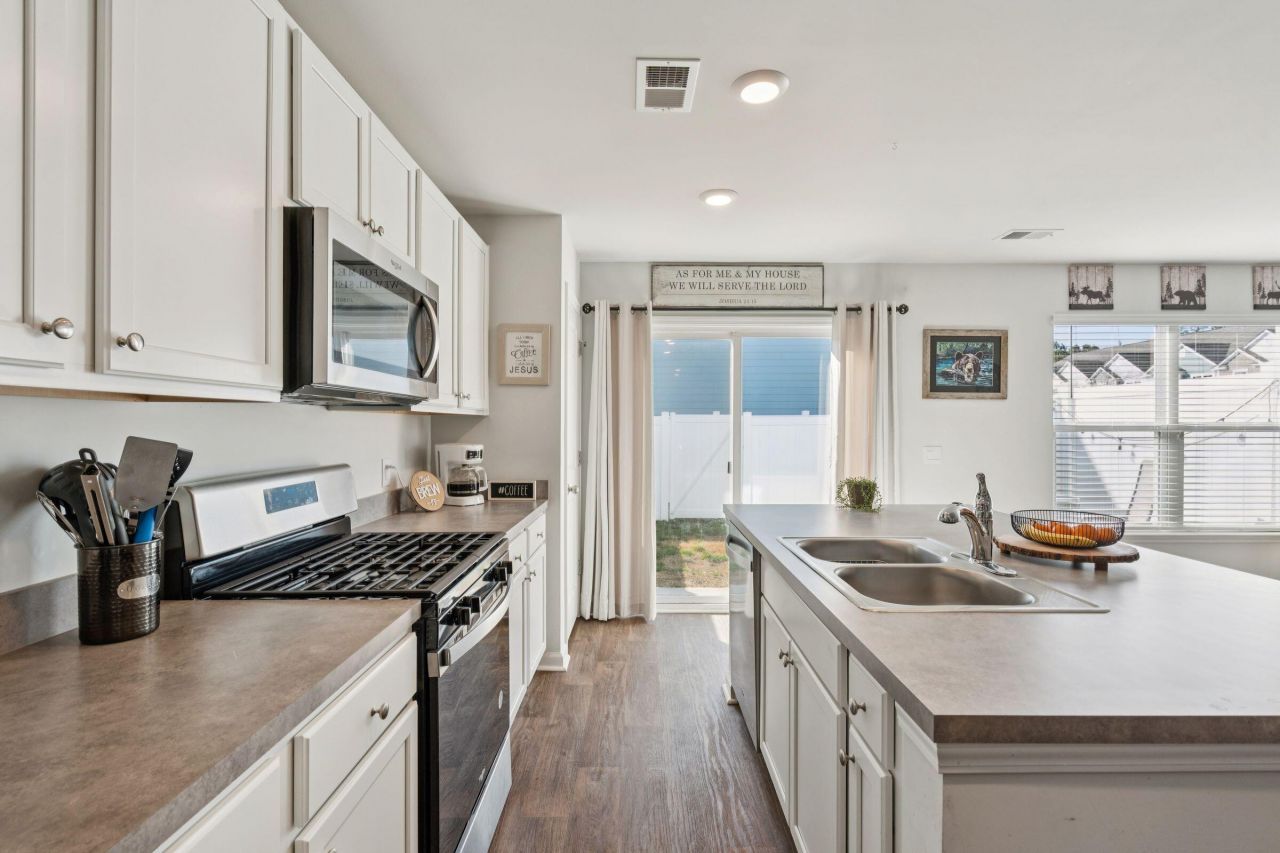 134 Orchid Bloom Circle Photo 16