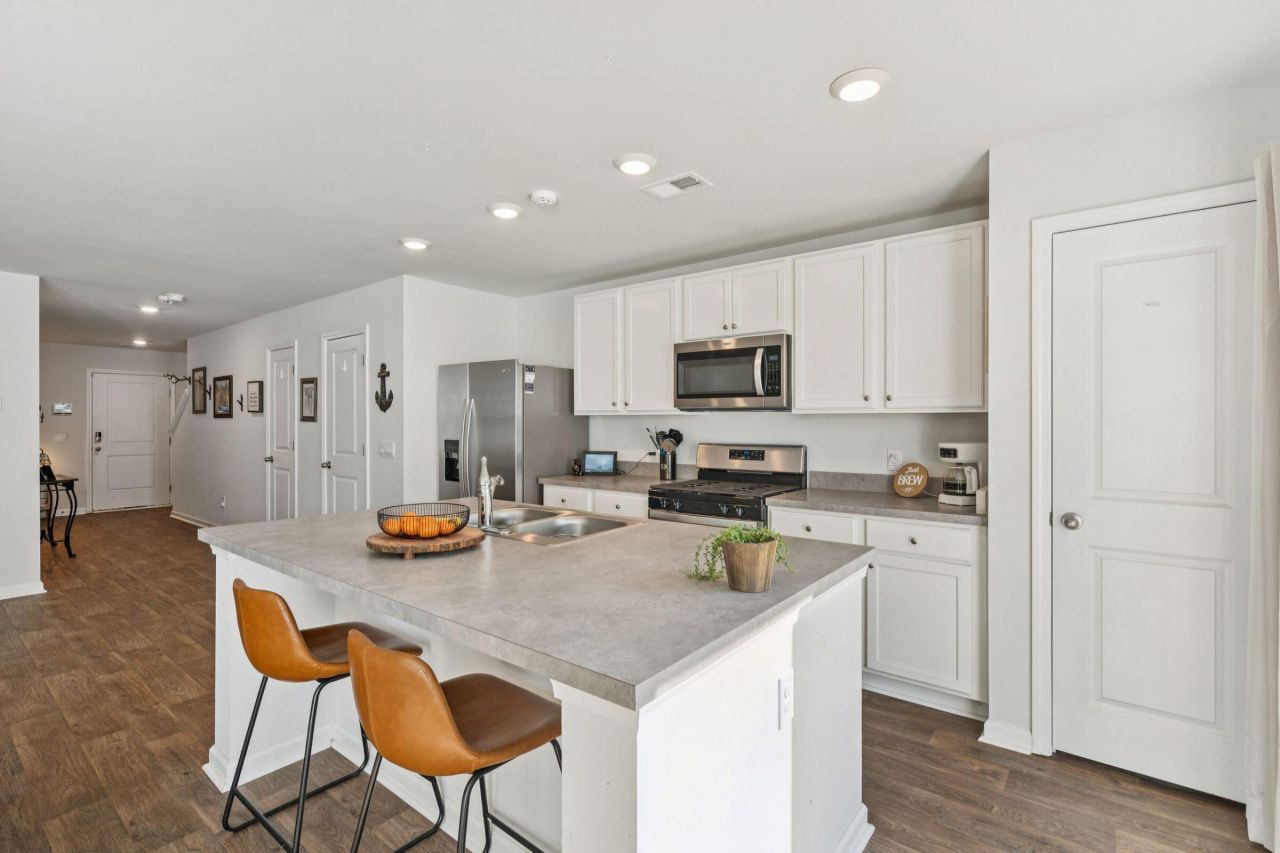 134 Orchid Bloom Circle Photo 18