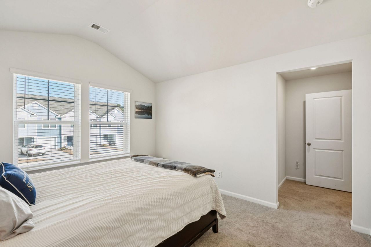 134 Orchid Bloom Circle Photo 23