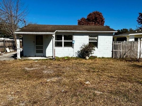 413 MAGNOLIA AVENUE, SEFFNER, FL 33584