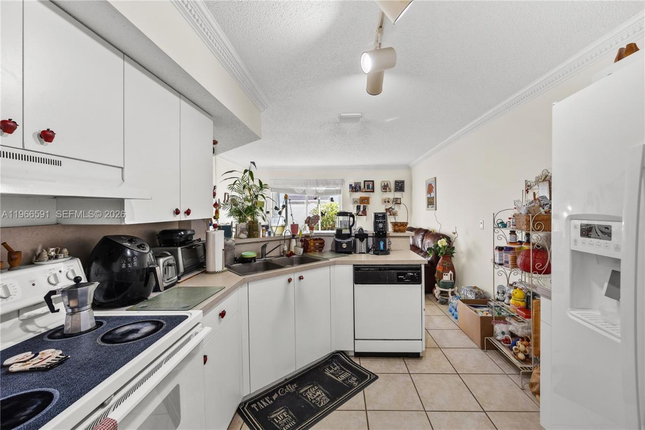 12627 SW 54th St, Miramar, FL 33027 Photo