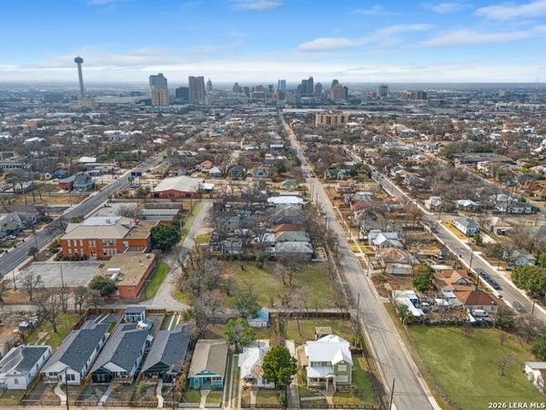 1038 Dawson St, San Antonio, TX 78202