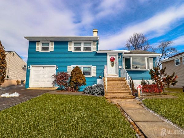 20 Alastair Place, Colonia, NJ 07067