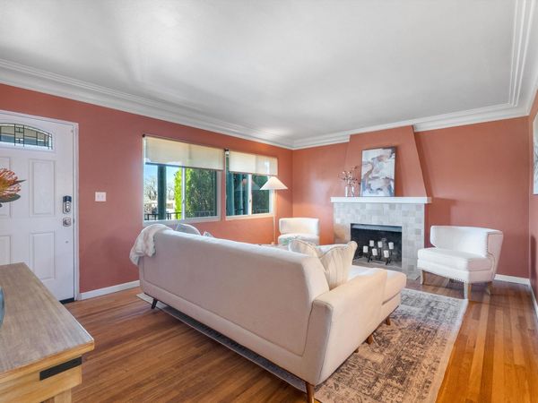 420 Bryn Mawr Drive SE, Albuquerque, NM 87106