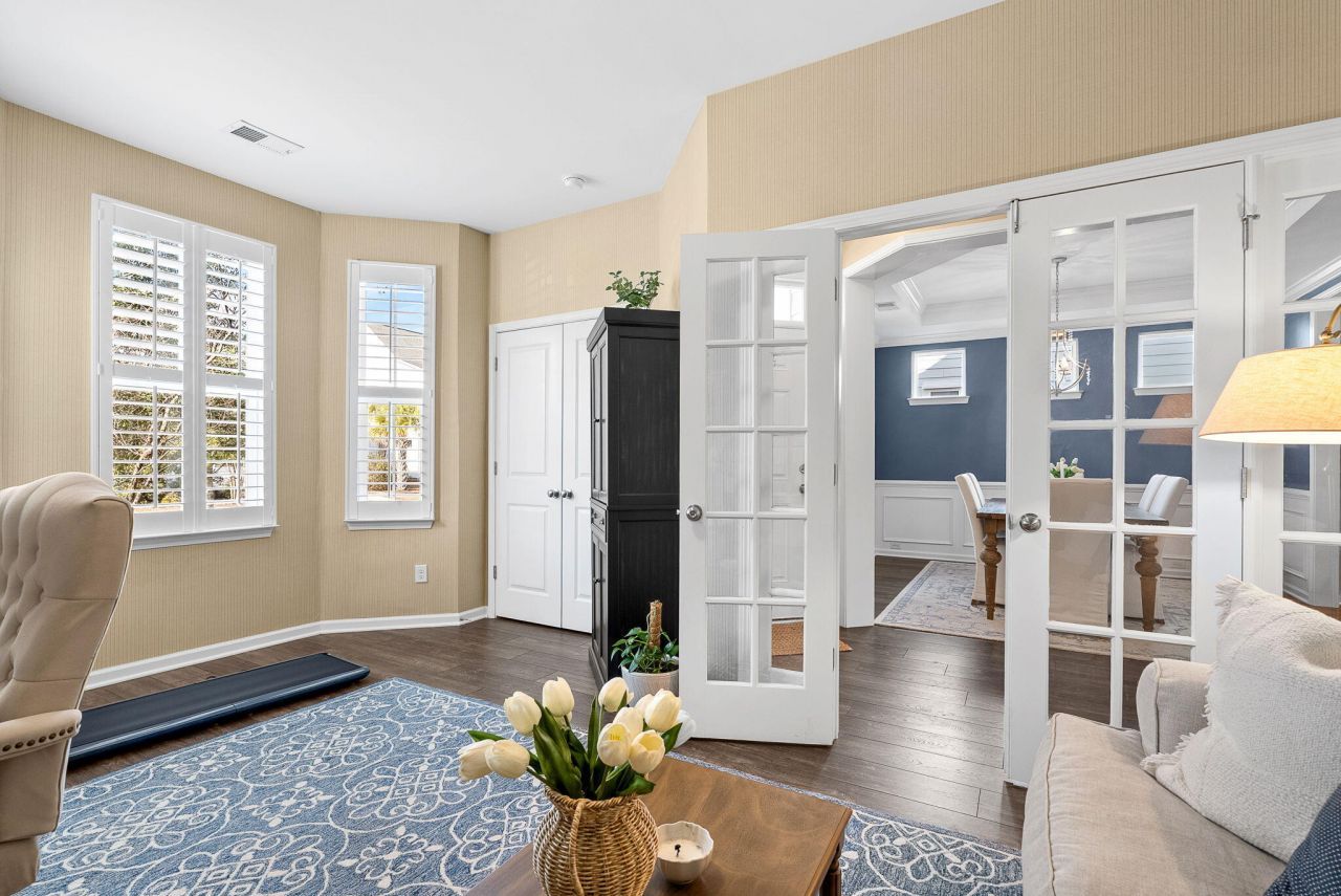 1818 Grovehurst Drive Photo 16