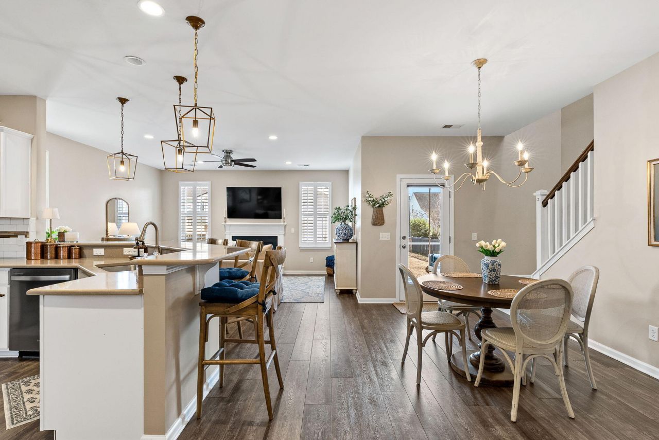 1818 Grovehurst Drive Photo 17