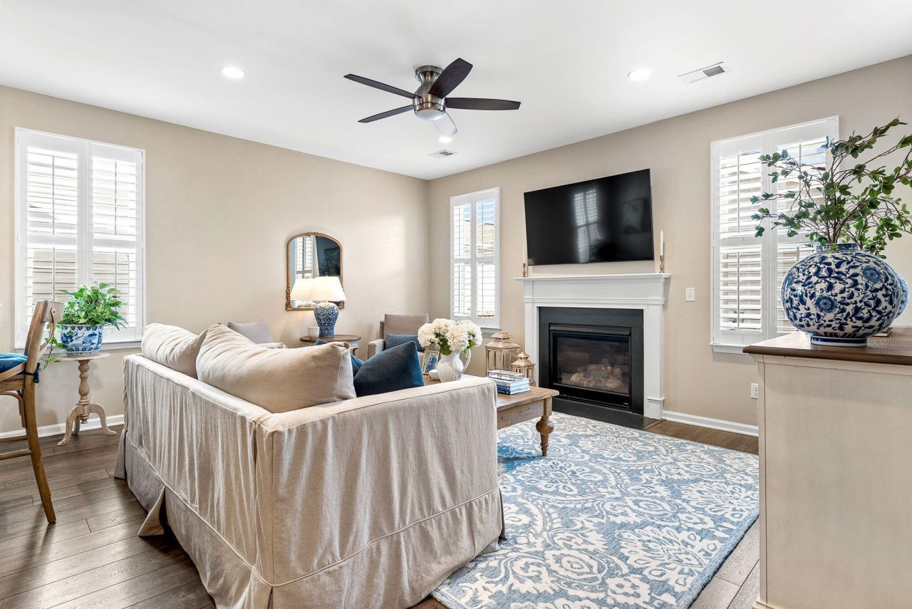 1818 Grovehurst Drive Photo 19