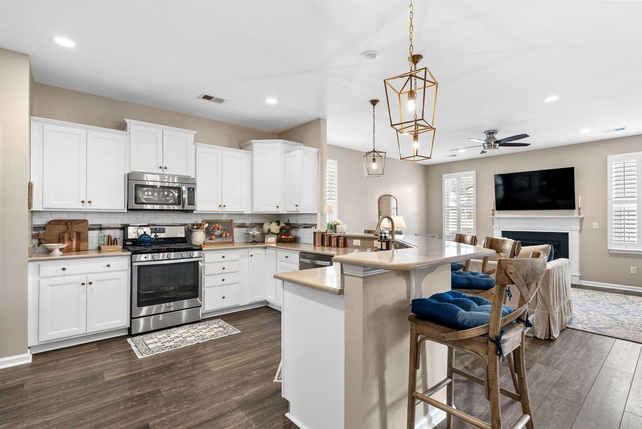 1818 Grovehurst Drive Photo 23