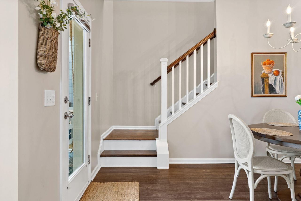 1818 Grovehurst Drive Photo 33