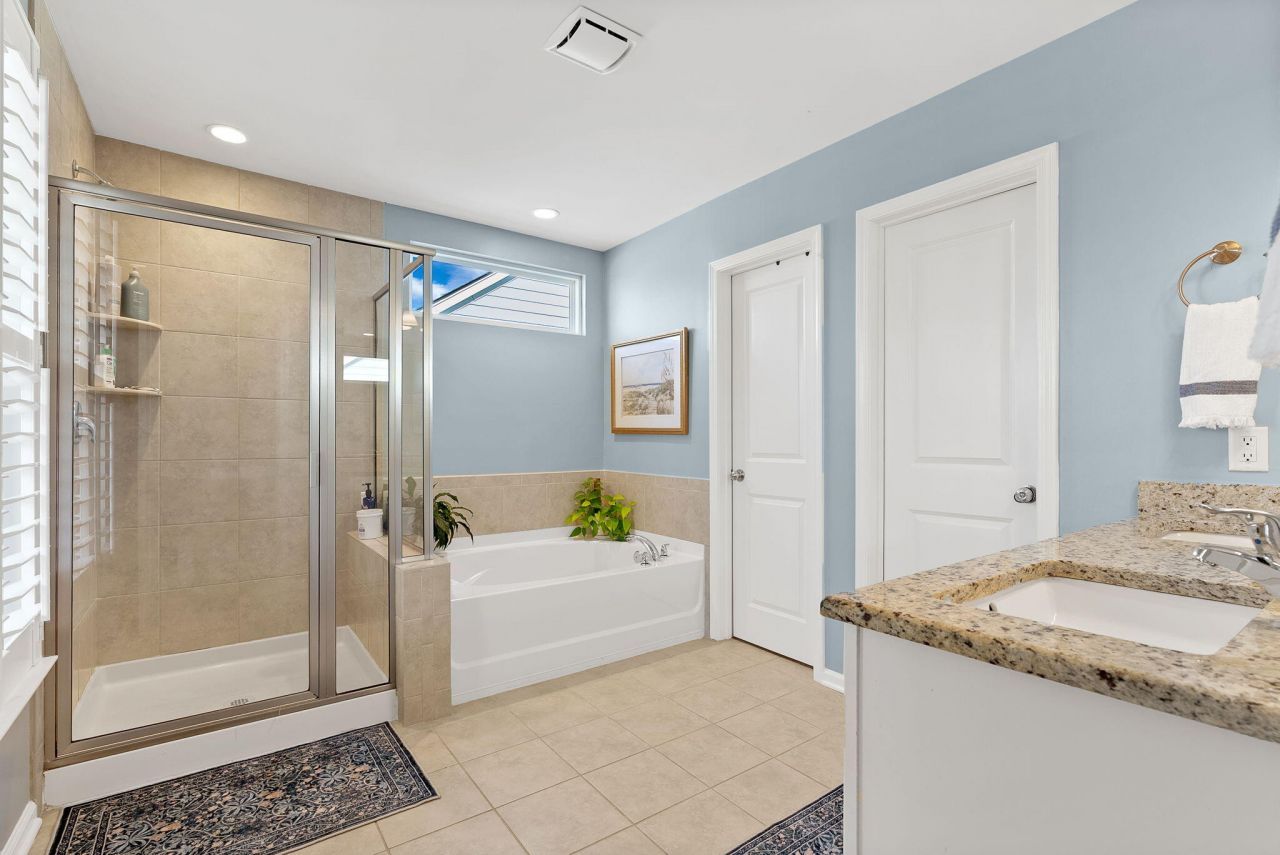 1818 Grovehurst Drive Photo 38