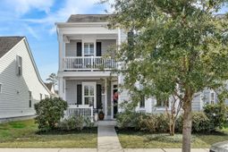 1818 Grovehurst Drive photo 4