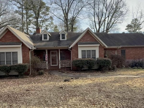 2 Forrest Cv, Forrest City, AR 72335