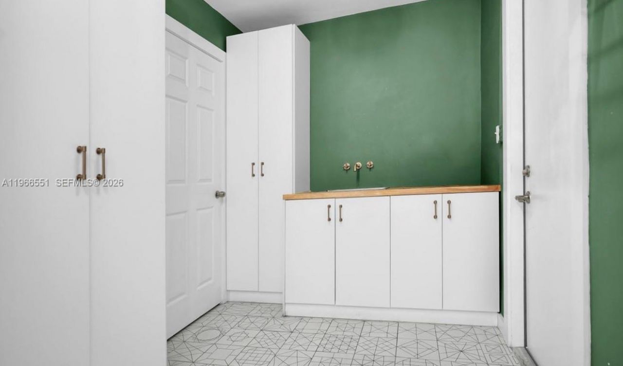 1301 Hollywood Blvd , Hollywood, FL 33019 Photo