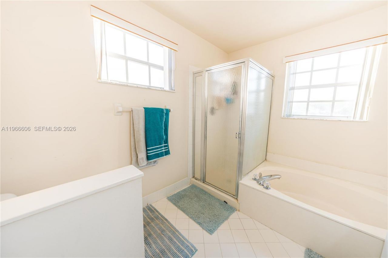 341 NW 153rd Ln, Pembroke Pines, FL 33028 Photo