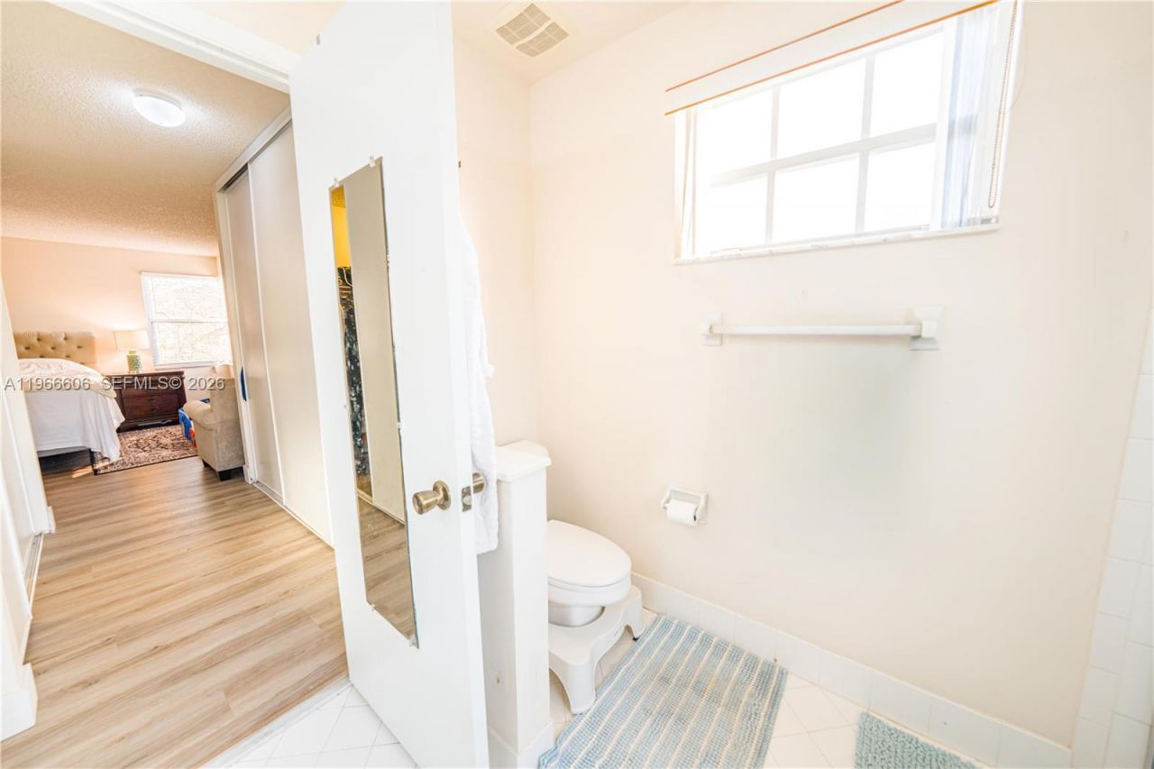 341 NW 153rd Ln, Pembroke Pines, FL 33028 Photo