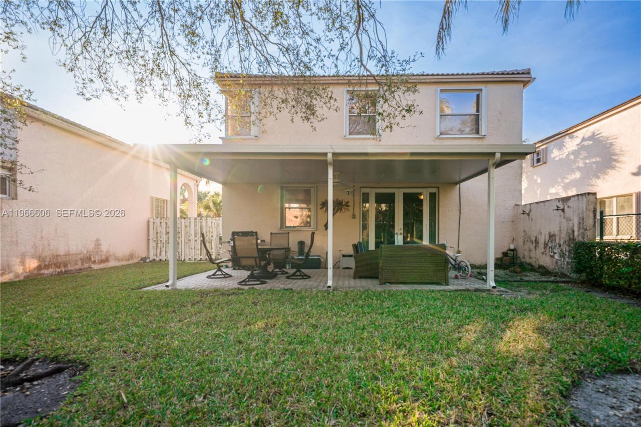 341 NW 153rd Ln, Pembroke Pines, FL 33028 Photo