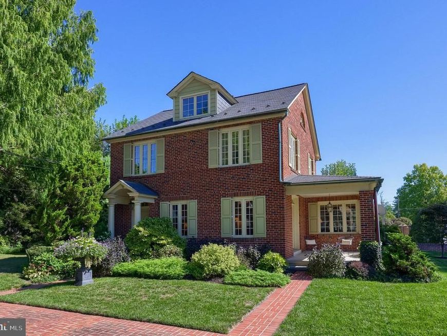 81 S Linden Street, Manheim, PA 17545 Main Photo