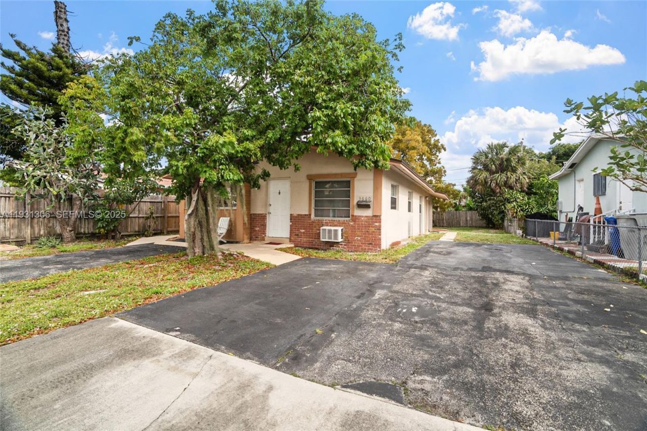 3660 NE 12th Avenue, Pompano Beach, FL 33064 Photo