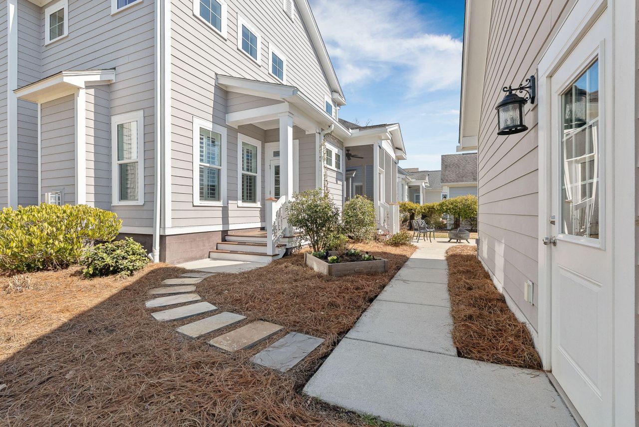 3998 Capensis Lane Photo 45