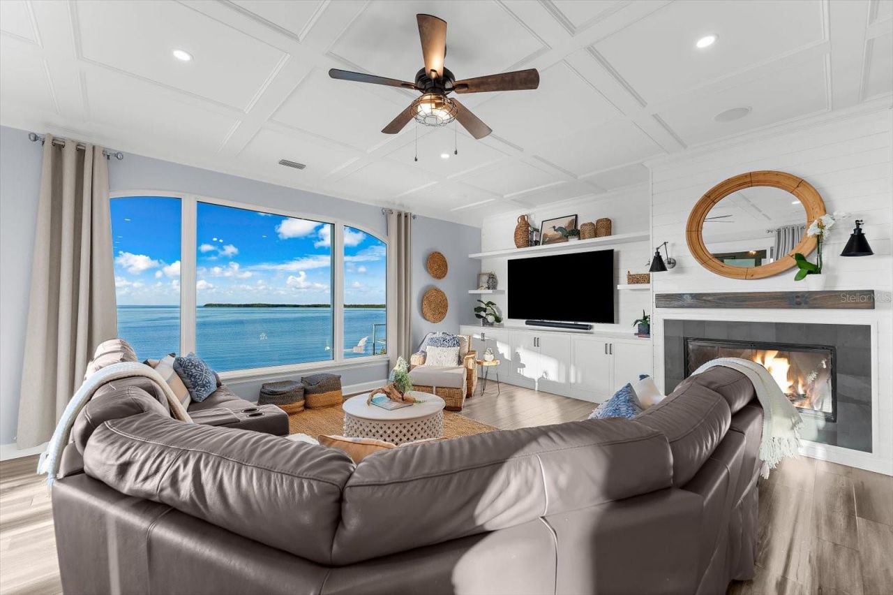 2059 N Pointe Alexis Drive, Tarpon Springs, FL 34689 Photo