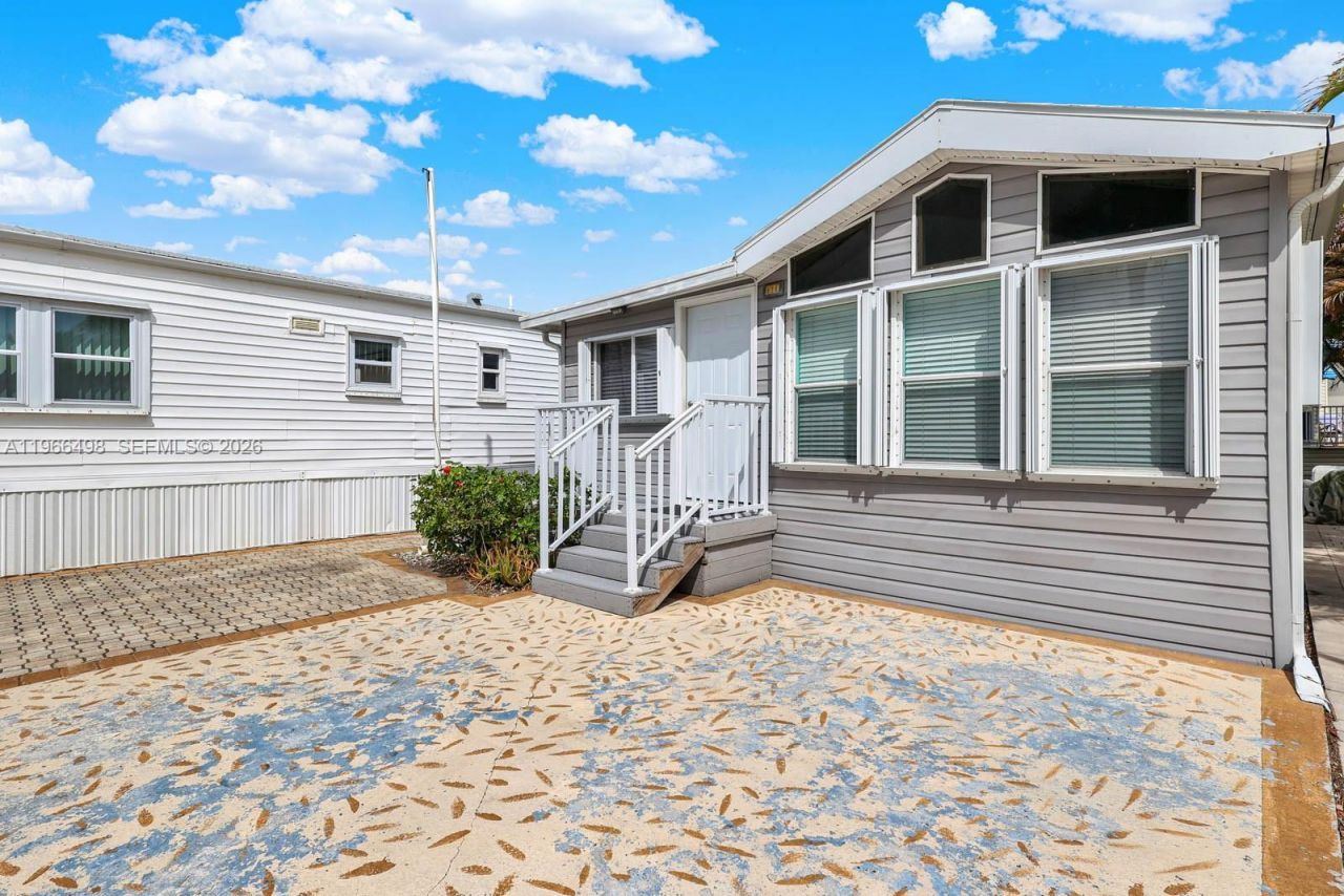 10725 S Ocean Drive Unit #534, Jensen Beach, FL 34957 Photo