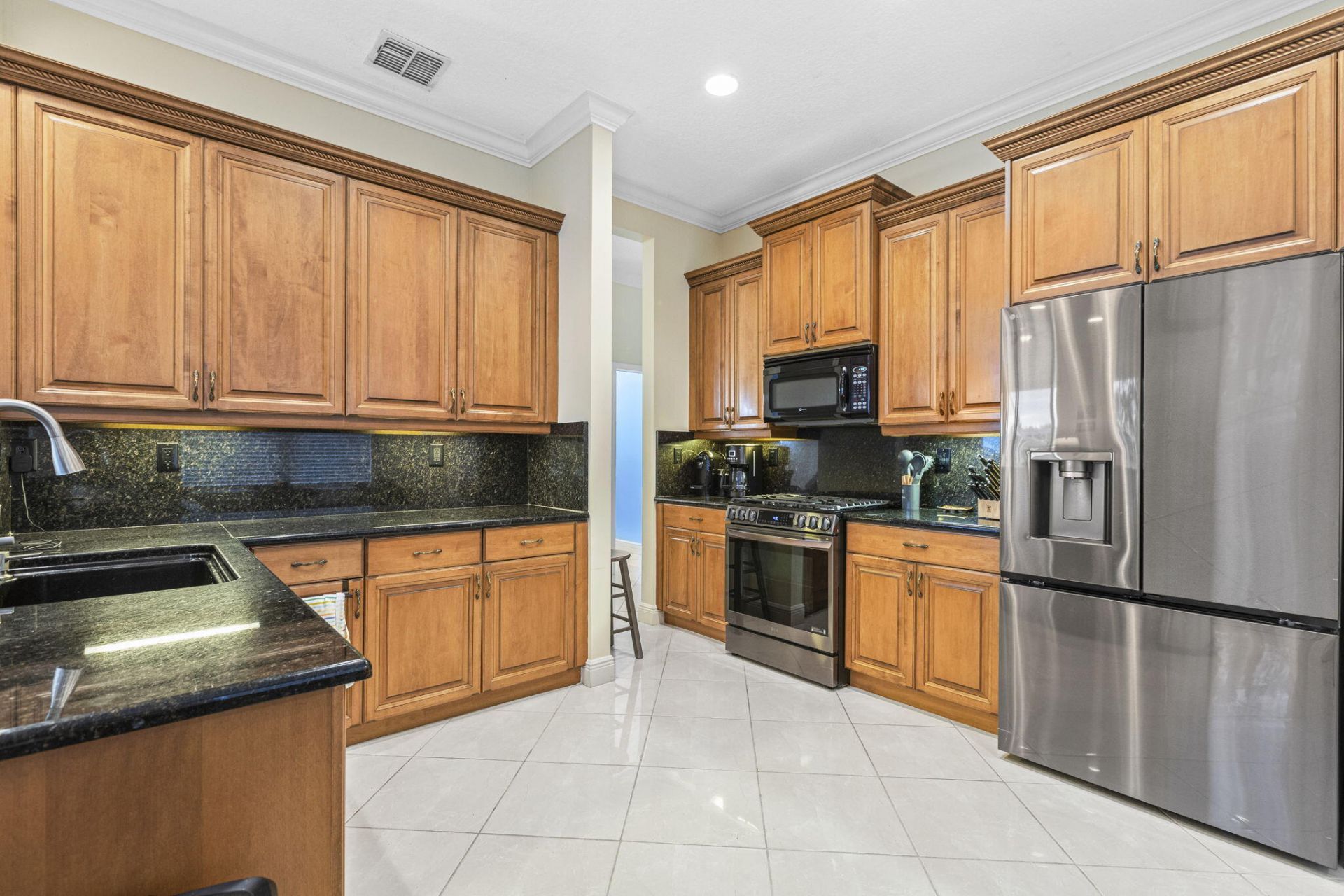 148 NW Swann Mill Circle, Port Saint Lucie, FL 34986 Photo