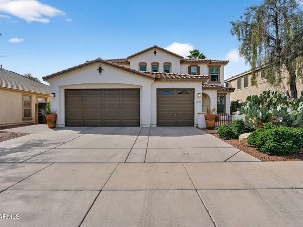 25830 N SANDSTONE Way, Surprise, AZ 85387