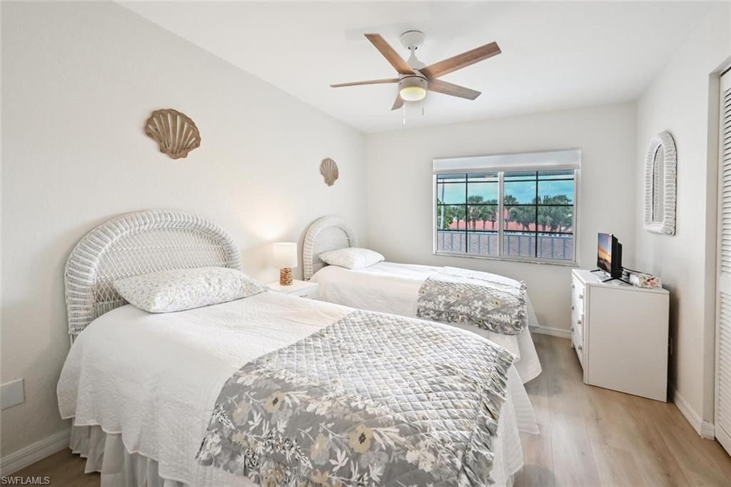 515 Gabriel Cir, Unit 1910, Naples, FL 34104 Photo