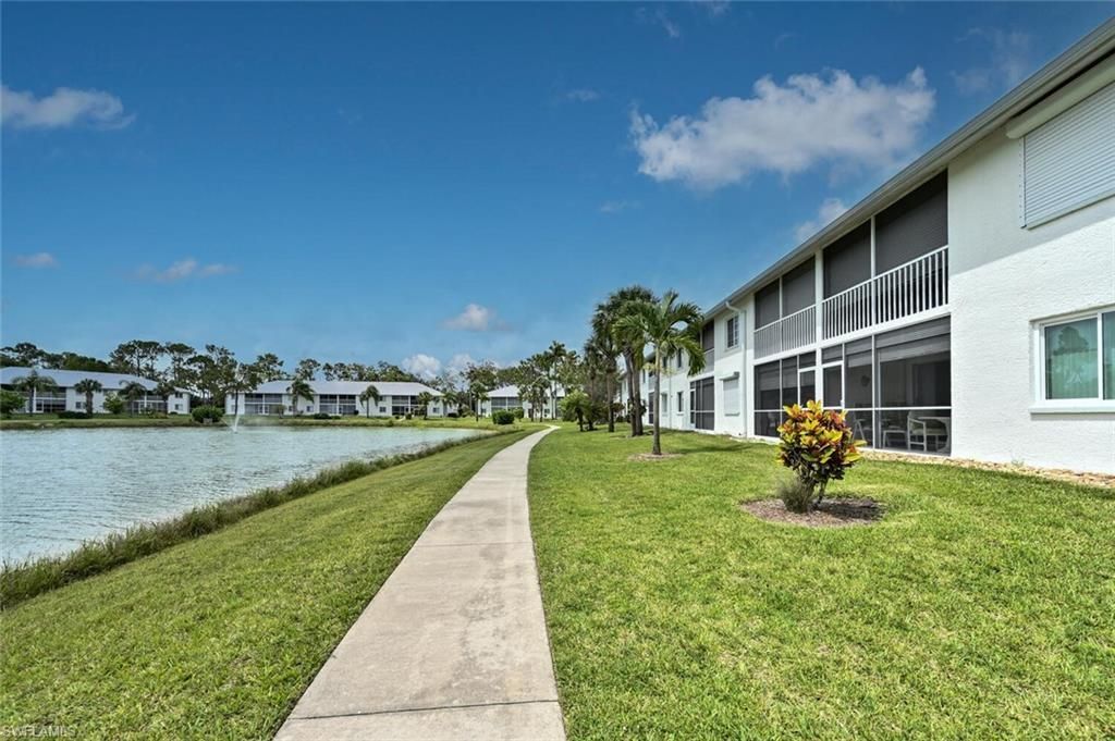 515 Gabriel Cir, Unit 1910, Naples, FL 34104 Photo