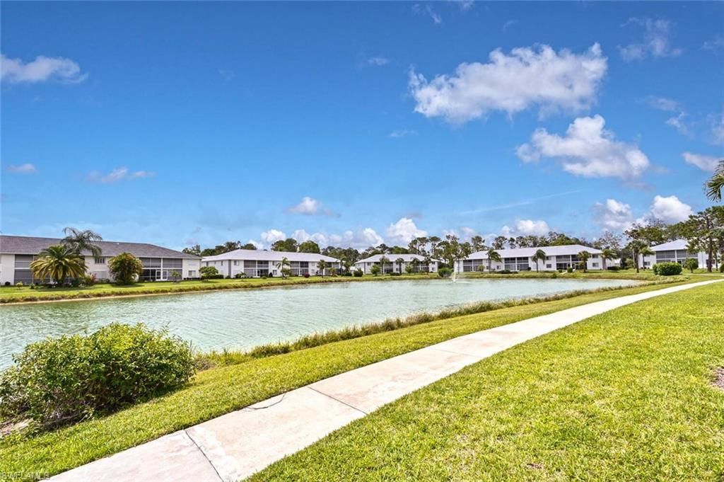 515 Gabriel Cir, Unit 1910, Naples, FL 34104 Photo