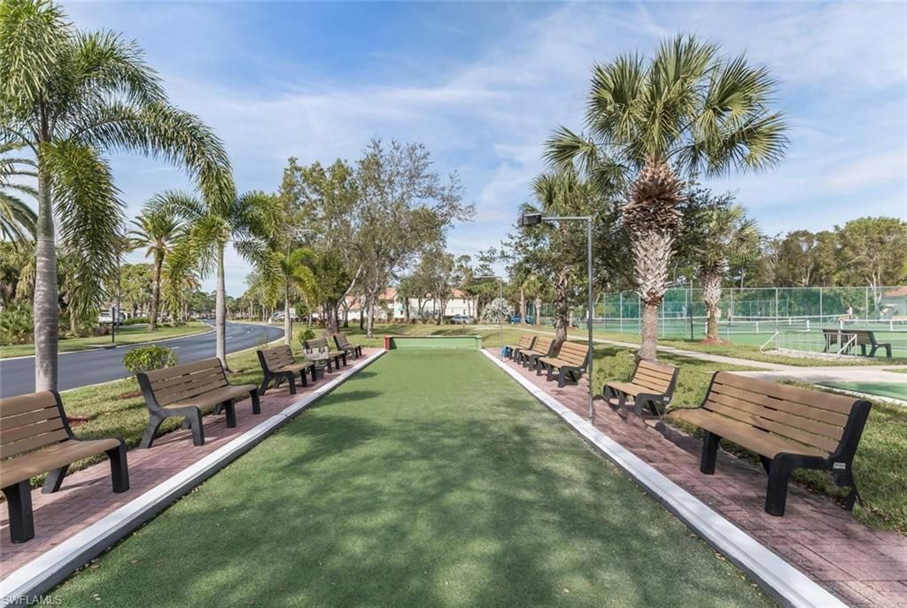 515 Gabriel Cir, Unit 1910, Naples, FL 34104 Photo