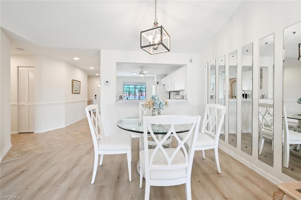 515 Gabriel Cir, Unit 1910, Naples, FL 34104 Photo