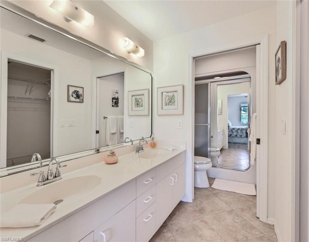 515 Gabriel Cir, Unit 1910, Naples, FL 34104 Photo