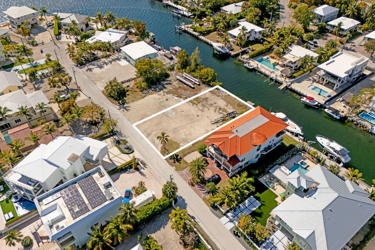 613 Island Drive, Key Largo, FL 33037 Photo