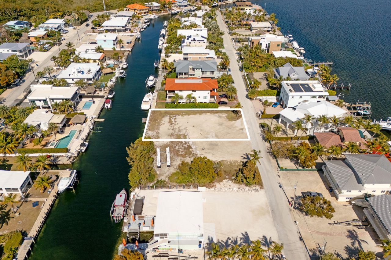 613 Island Drive, Key Largo, FL 33037 Photo