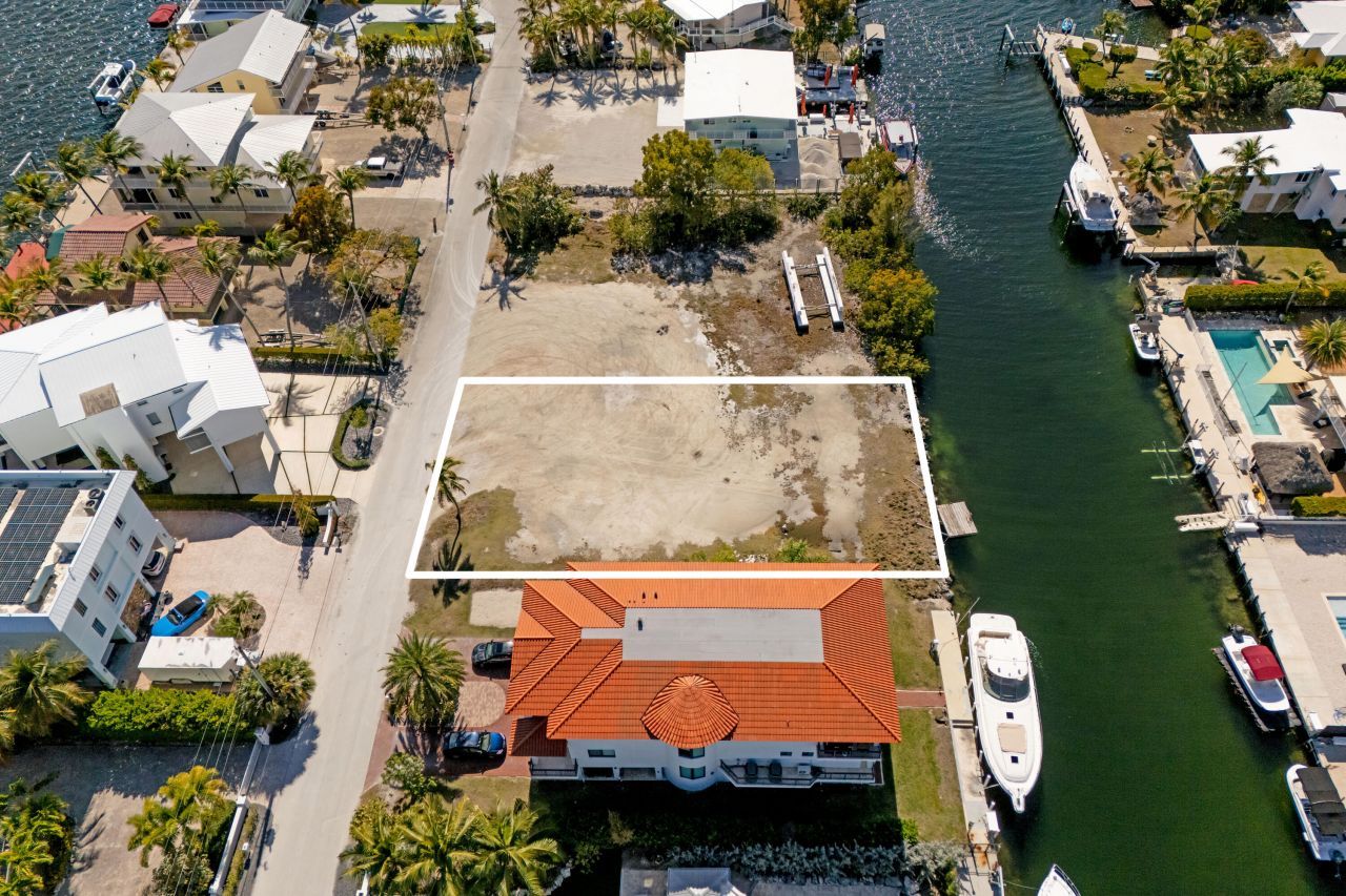 613 Island Drive, Key Largo, FL 33037 Photo