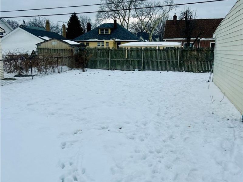 19380 Newton Avenue, Euclid, OH 44119 Photo 13