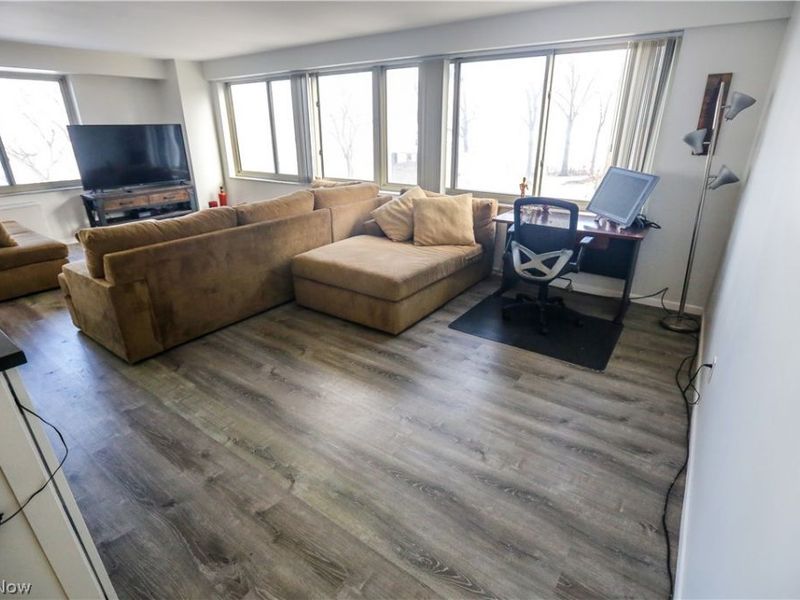 12520 Edgewater Drive, Unit 306, Lakewood, OH 44107 Photo 16