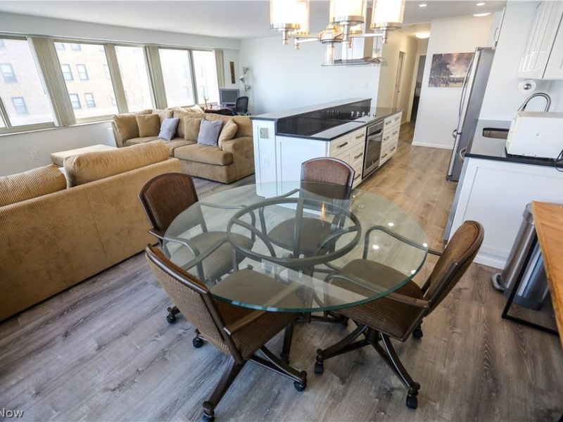 12520 Edgewater Drive, Unit 306, Lakewood, OH 44107 Photo 8