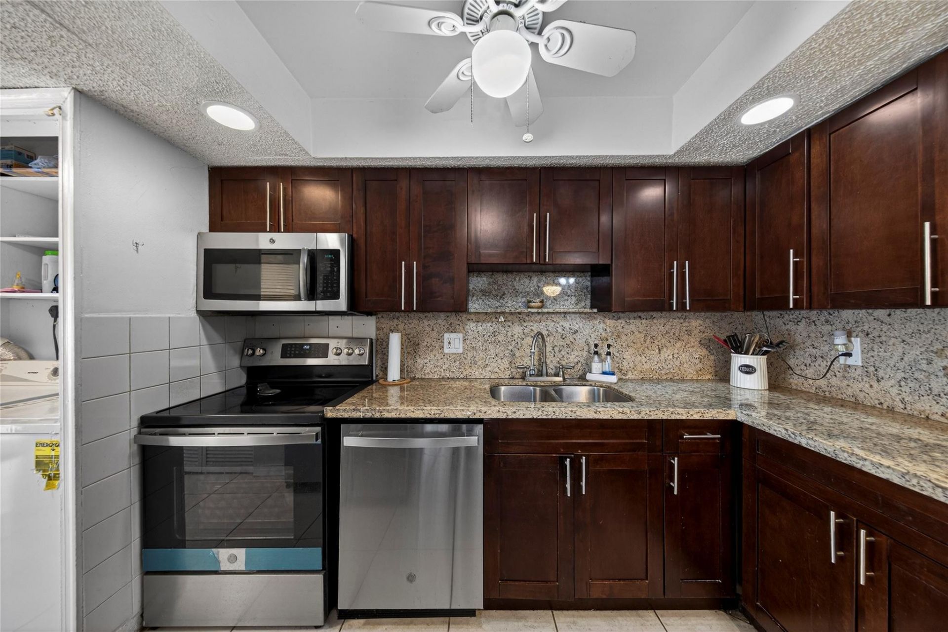 1535 NW 80th Avenue, Unit APT A, Margate, FL 33063 Photo