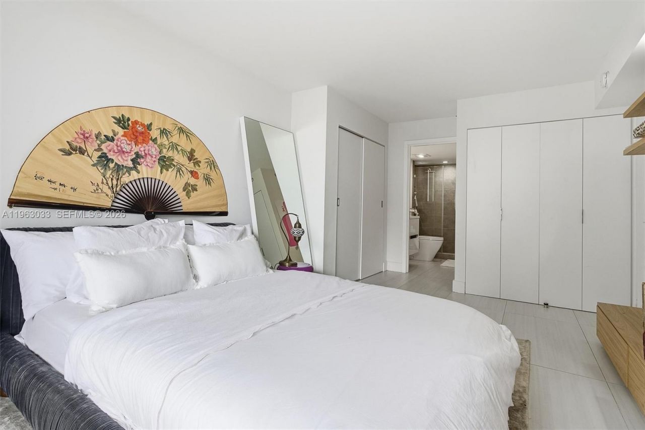 540 Brickell Key Dr, Unit 823, Miami, FL 33131 Photo