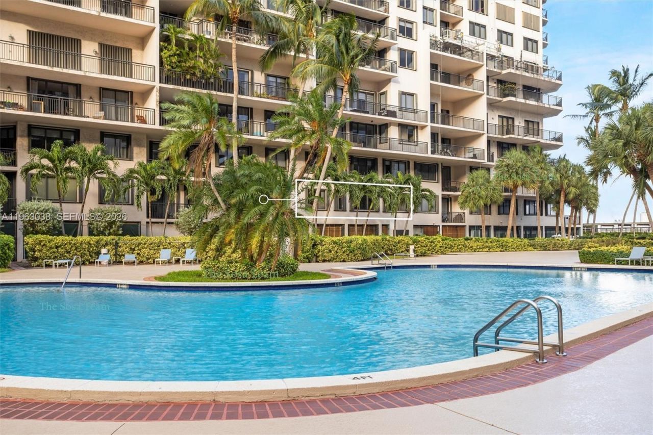 540 Brickell Key Dr, Unit 823, Miami, FL 33131 Photo