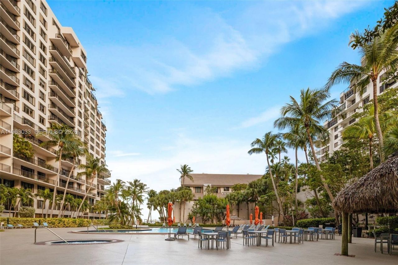 540 Brickell Key Dr, Unit 823, Miami, FL 33131 Photo