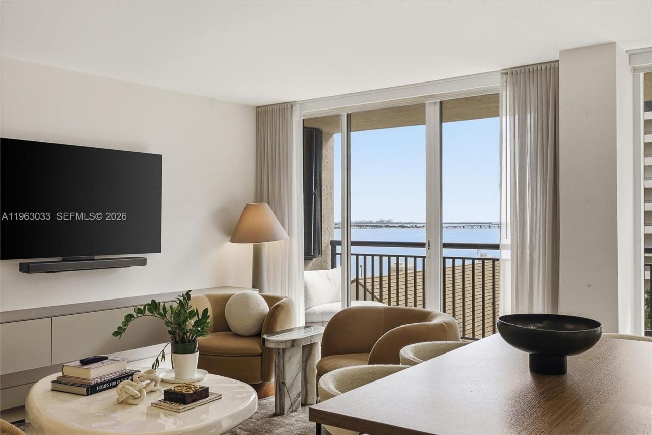 540 Brickell Key Dr, Unit 823, Miami, FL 33131 Photo